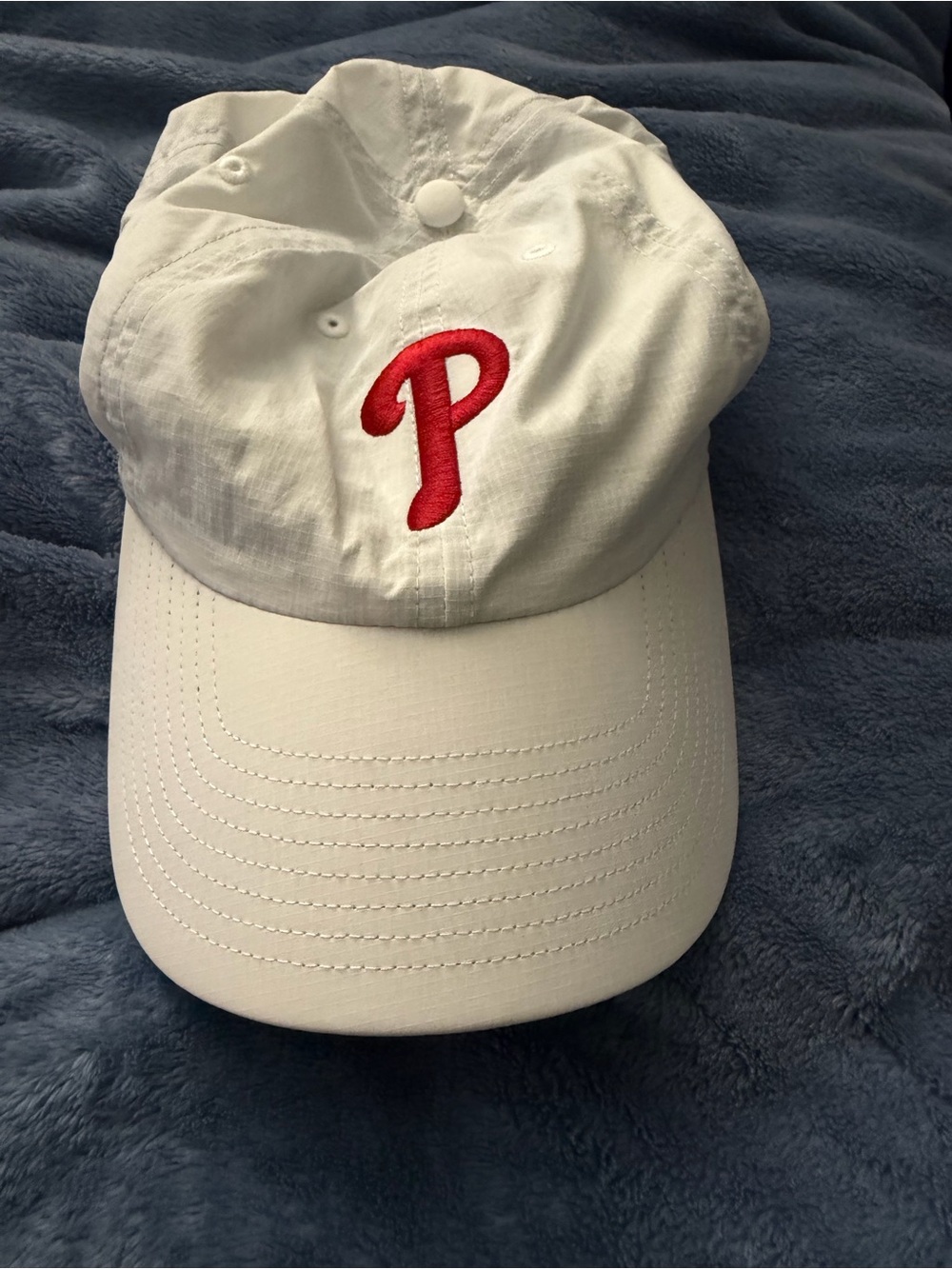Phillies Baseball Cap with Red 'P' Embroidered Logo 47 brand